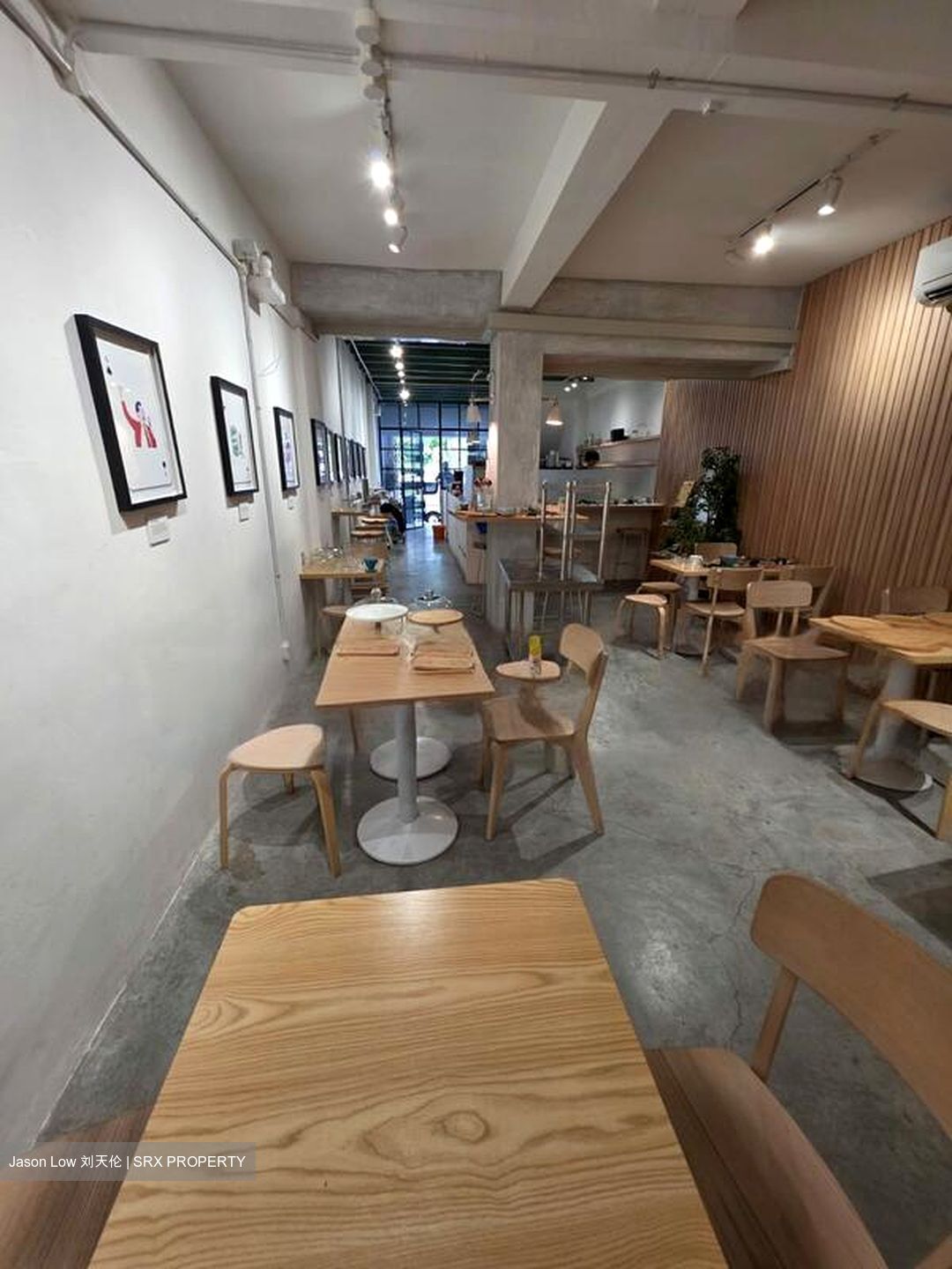 Rowell Road (D8), Retail #480115911